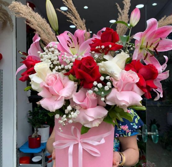 Buqeta lulesh nga Riend Flower Shop Tirana