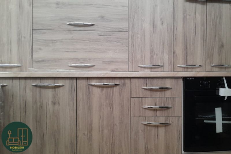 Kuzhine 260 cm moderne tirane, mobilje kuzhine per hapesira te medha, kuzhine me strukture te forte druri, kuzhine e re me pajisje, mobilje kuzhine funksionale, arredim kuzhine bashkekohore, kuzhine me montim ne tirane