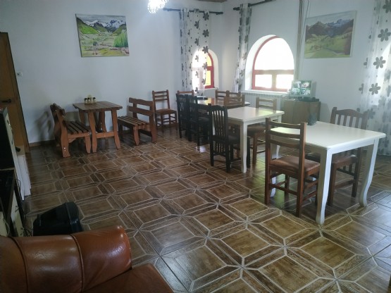   Restorant Bujtina Guesthouse Bjeshket E Nemura Lepushe  Nga Agro Turizmi Albania